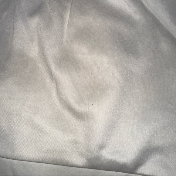 Boohoo Curve | NWT Lace Up Front Detail Crop Top Ivory White Vintage Look - Picture 6 of 13